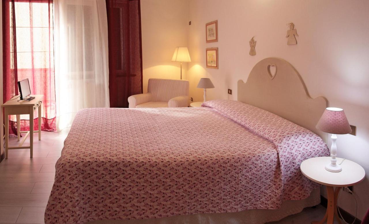 Casa Margherita Affittacamere B&B 福洛尼卡 外观 照片